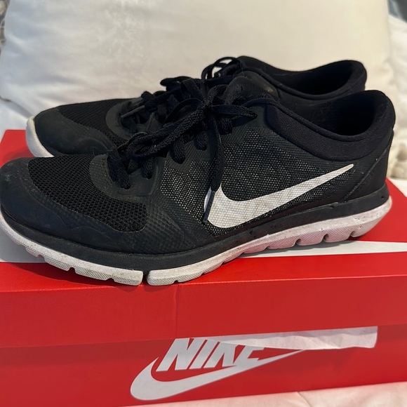 Nike Shoes Used Nike Running Shoes Poshmark